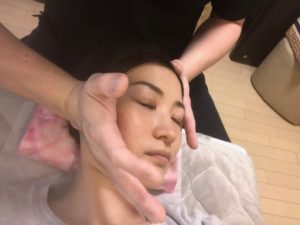 小顔矯正の施術：美整顔：日本小顔矯正育成スクール