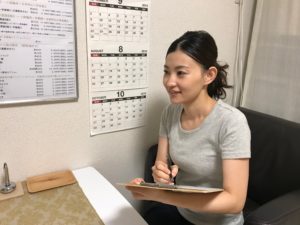 小顔矯正の施術：カウンセリング：日本小顔矯正育成スクール